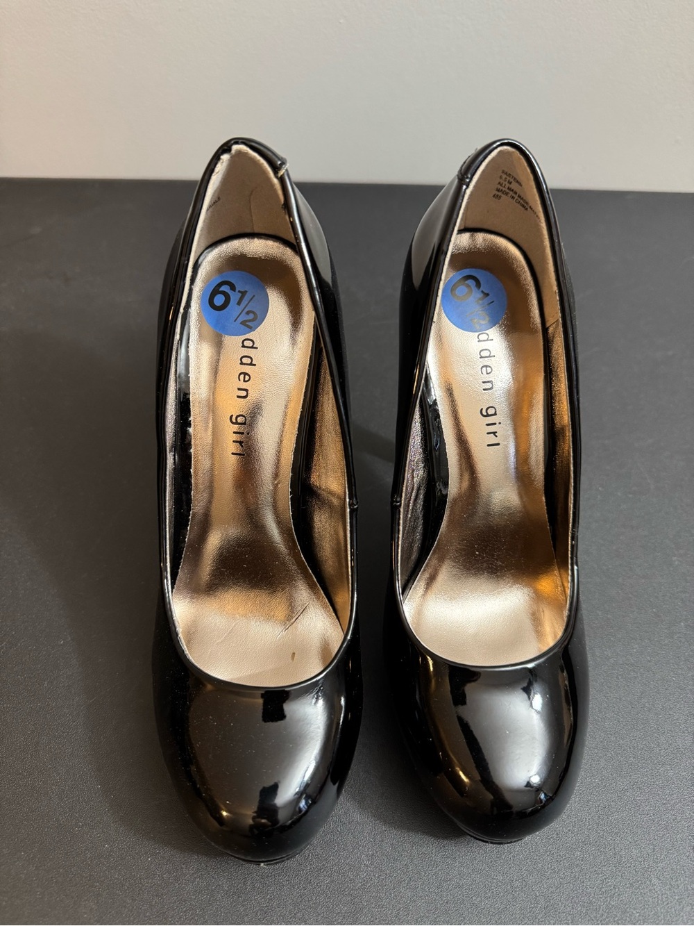 Madden Girl Black Patent Round-Toe Heels